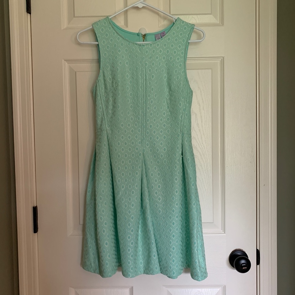 francesca’s light green dress